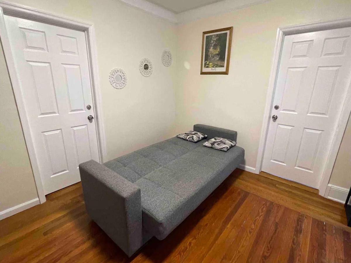 Entire Beautiful 2Br Apartment L. Convenient Location In The Heart Of Queens! Νέα Υόρκη Εξωτερικό φωτογραφία